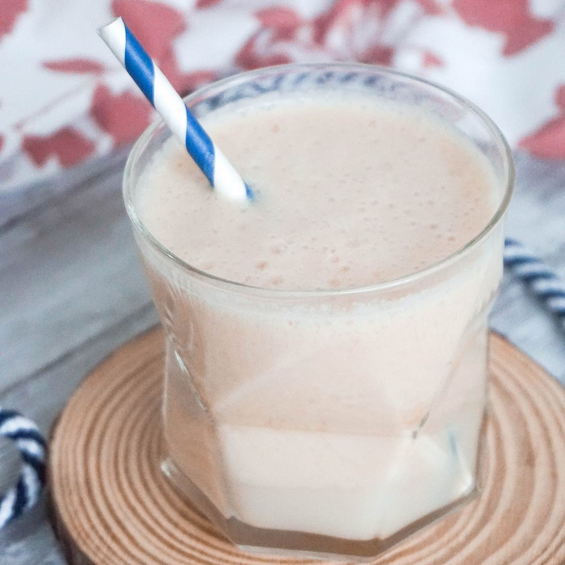 Tropical Papaya Mango Smoothie