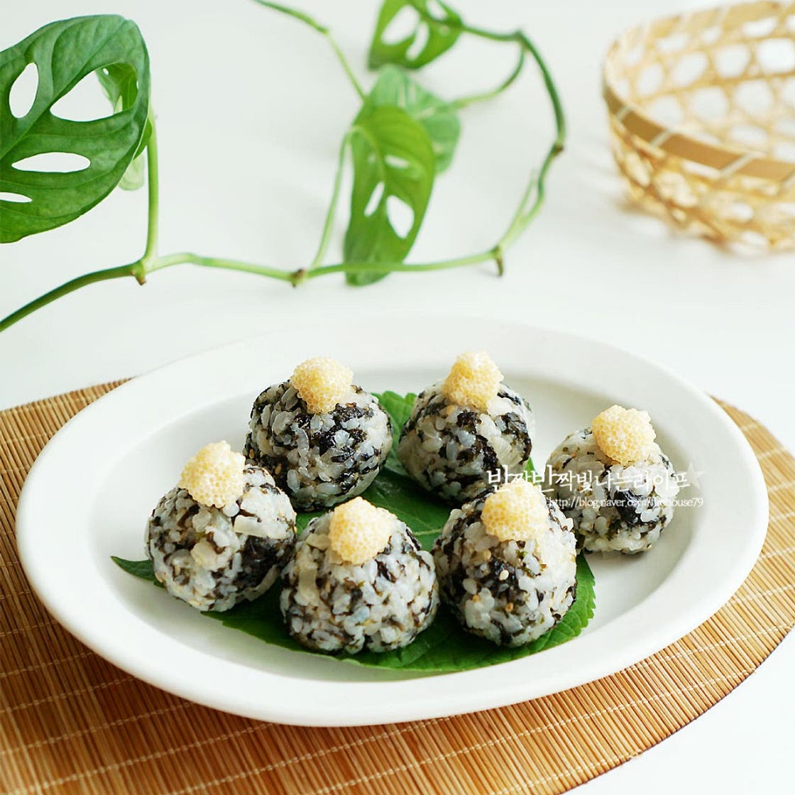 날치알주먹밥 초간단 날치알 요리 비린내 잡는법