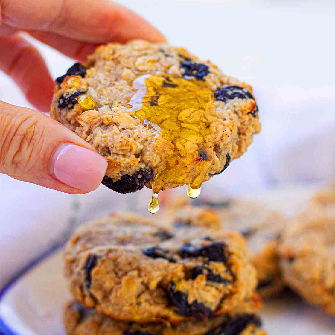 Amazing Oatmeal Raisin Cookies