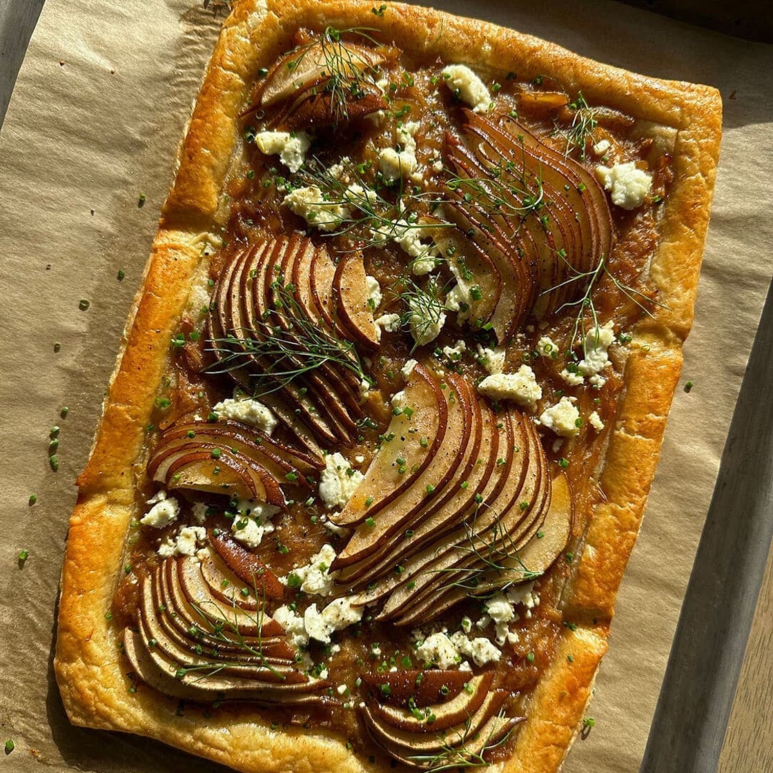 Caramelized Fennel and Pear Tart