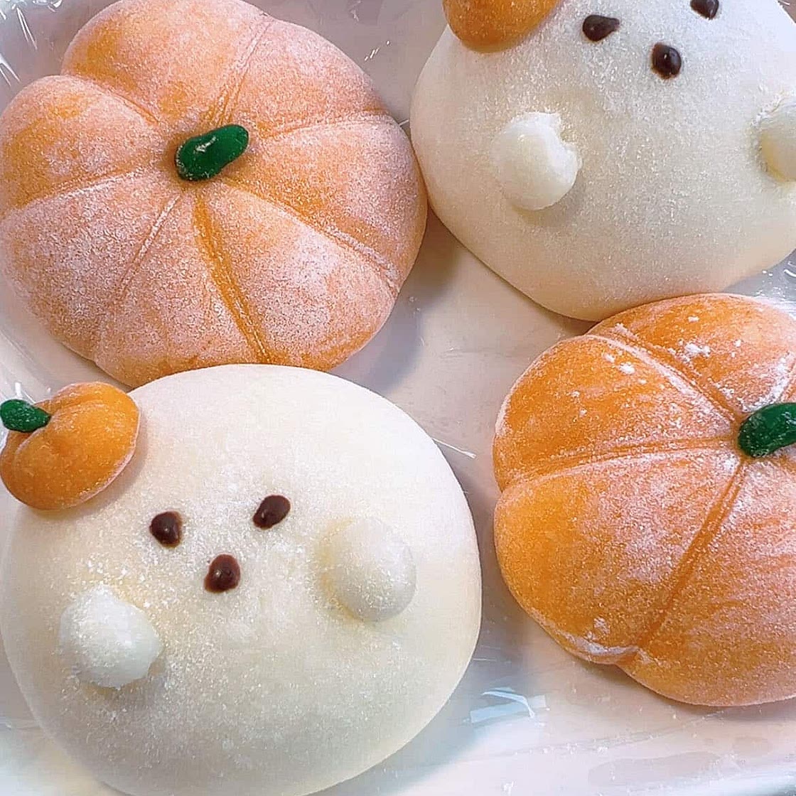 Pumpkin Mochi in Ghost / Pumpkin Shape