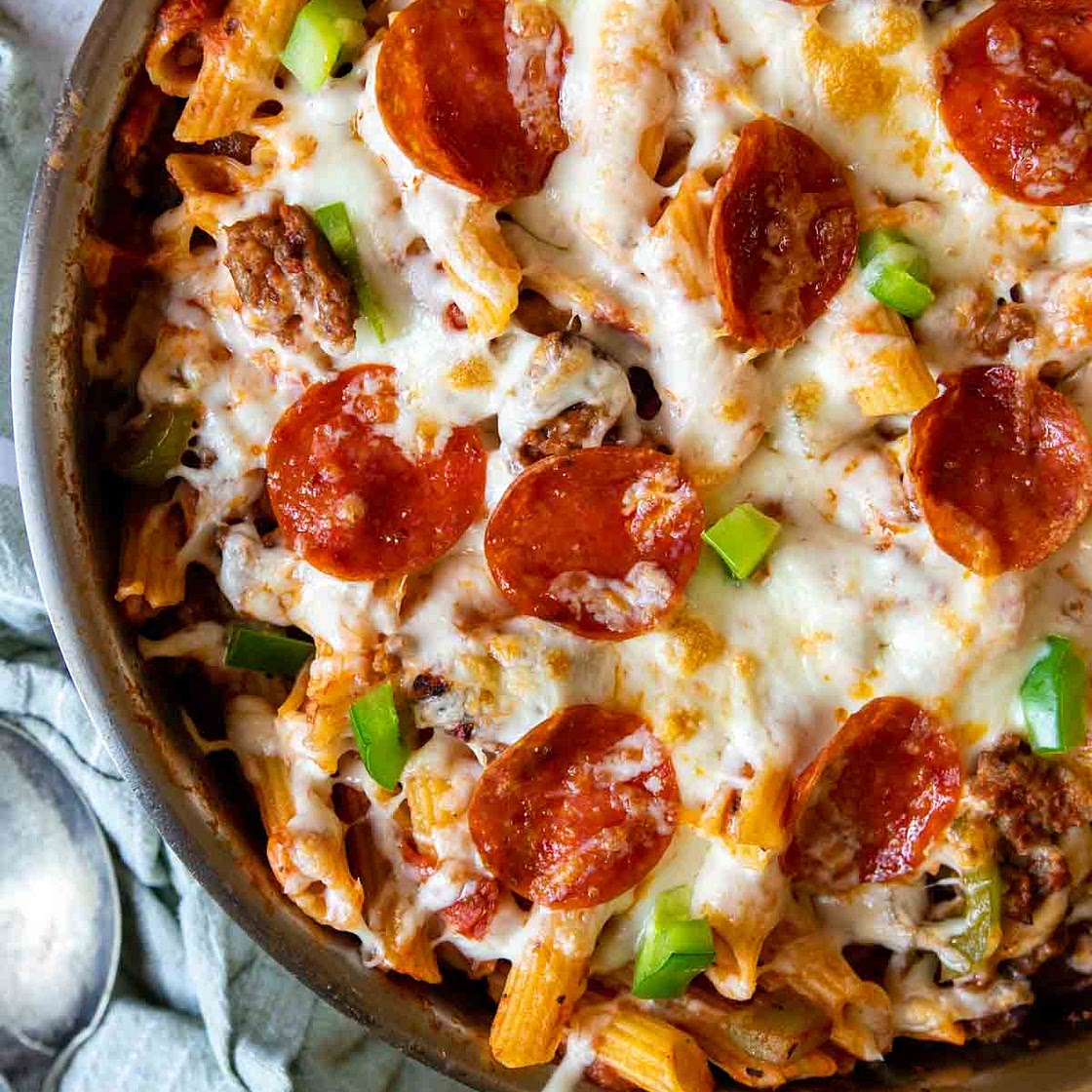 Supreme Pizza Pasta Skillet (Quick & Easy)