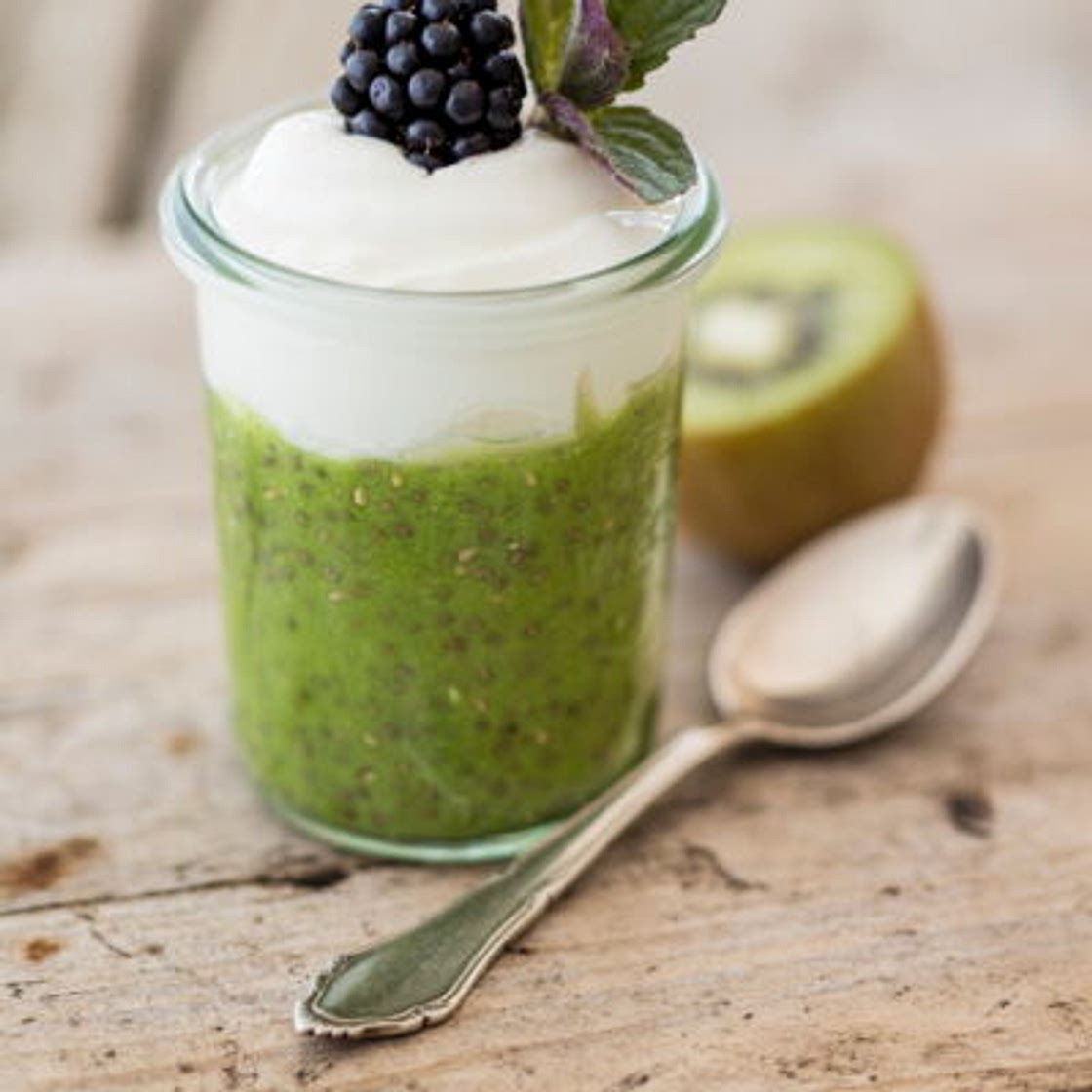 Verrine kiwi, graines de chia et crème de soja