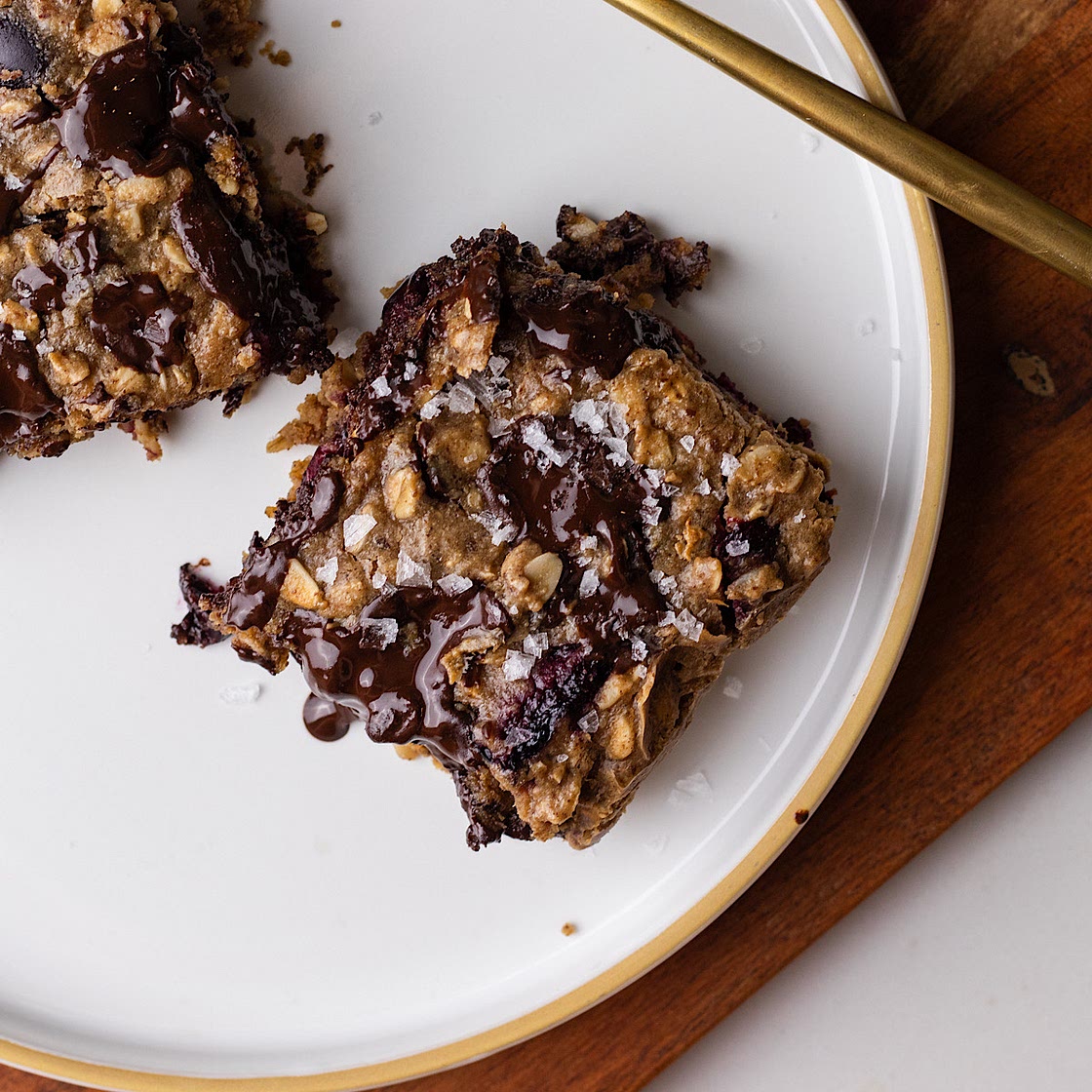 Chocolate chip cherry oatmeal bars