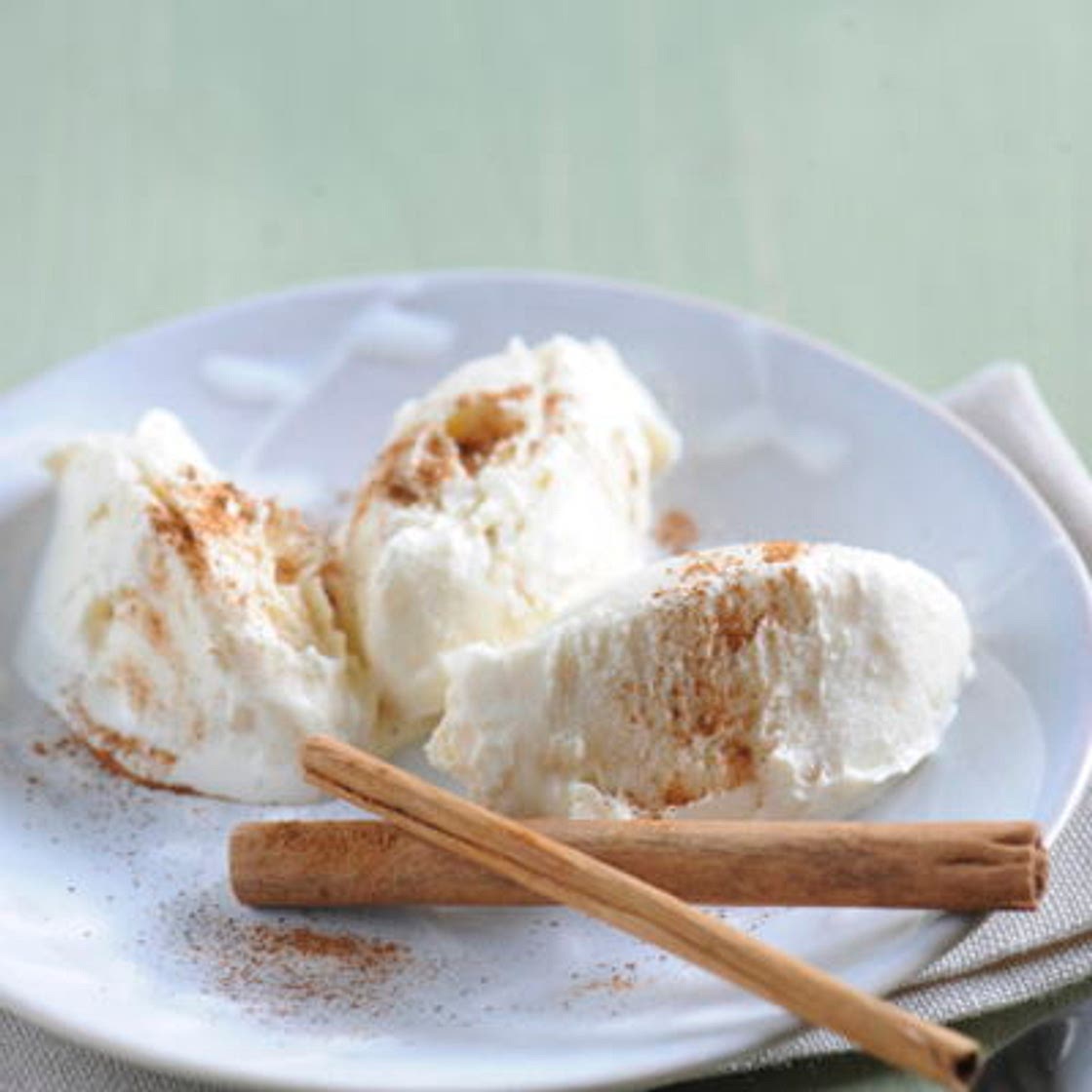Glace au yaourt à la cannelle