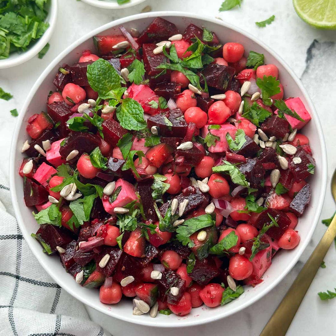 Beetroot Chickpea Salad
