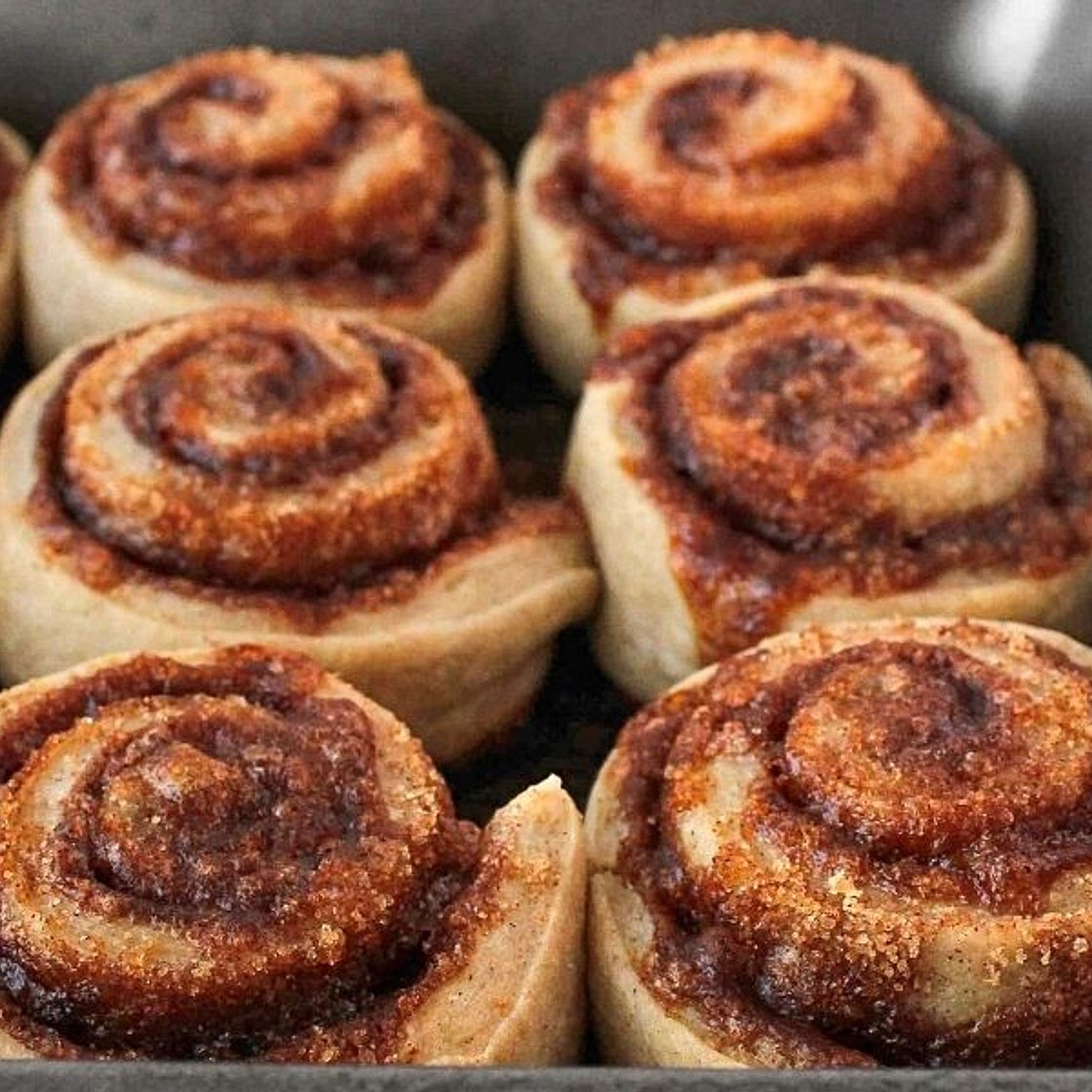 Easy Homemade Cinnamon Rolls (Without Yeast!)