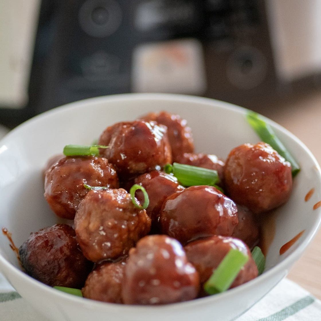 Crockpot Grape Jelly & BBQ Meatballs