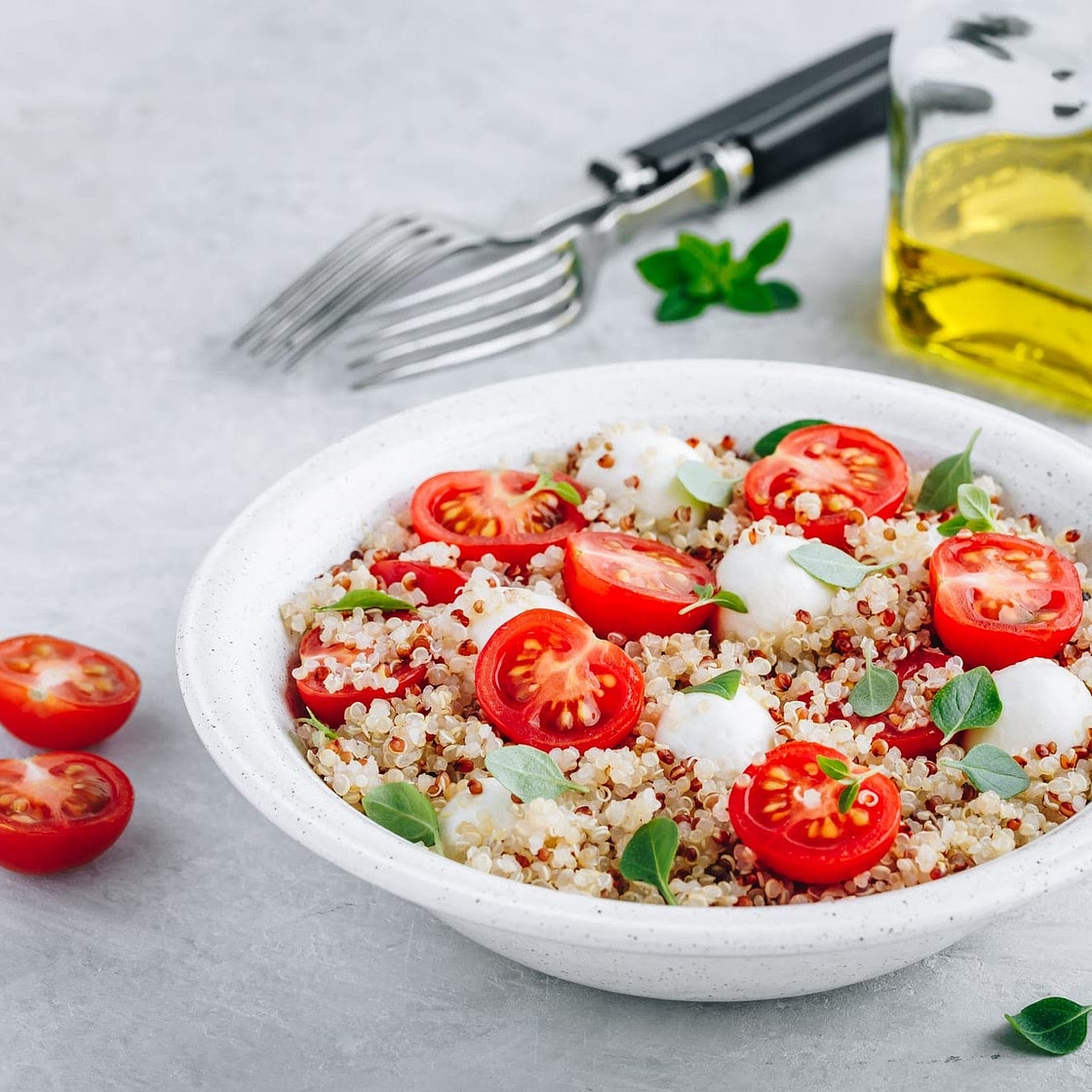 Fresh Spinach Tomato Goat Cheese Quinoa Salad