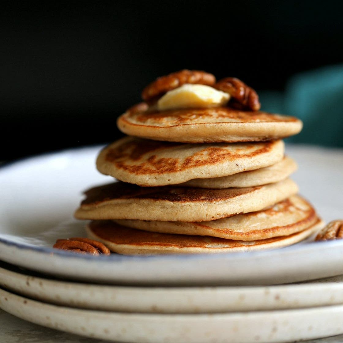 Vegan Banana Oat Pancakes (Gluten-free)