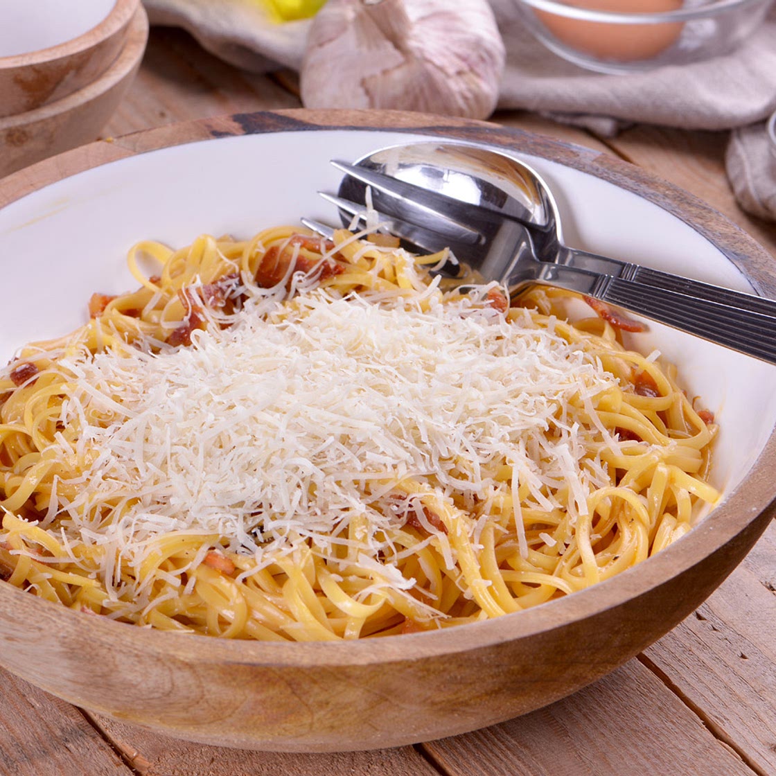 Tallarines a la carbonara con panceta