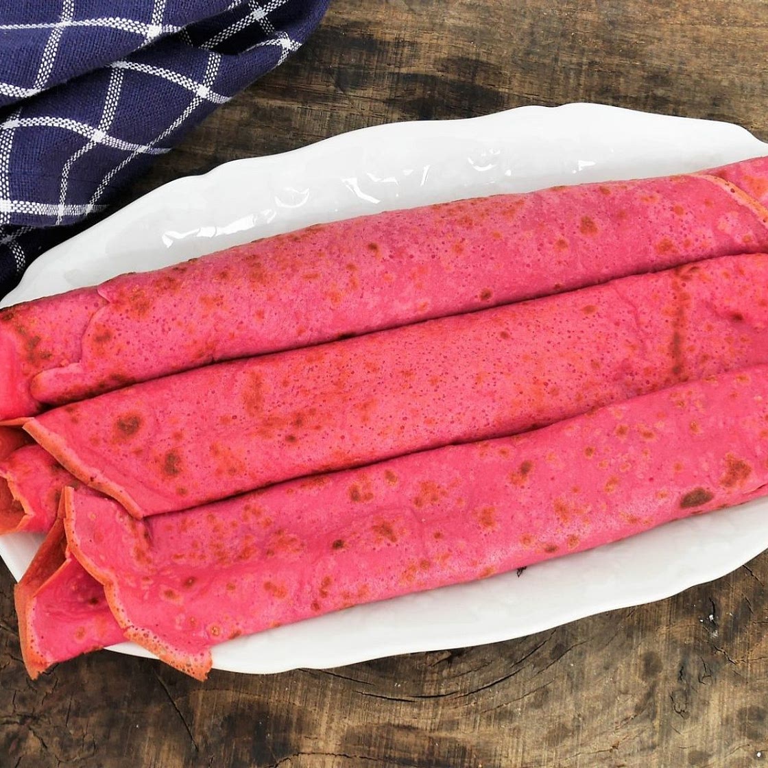Crêpe rose à base de betterave