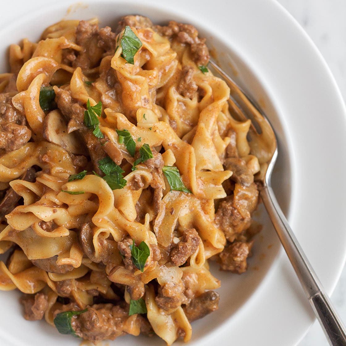 Easy One Pot Ground Beef Stroganoff