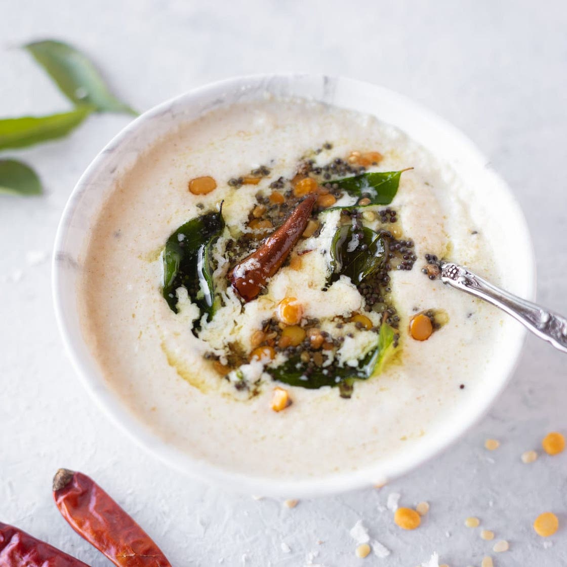 Coconut Chutney (Nariyal Chutney)