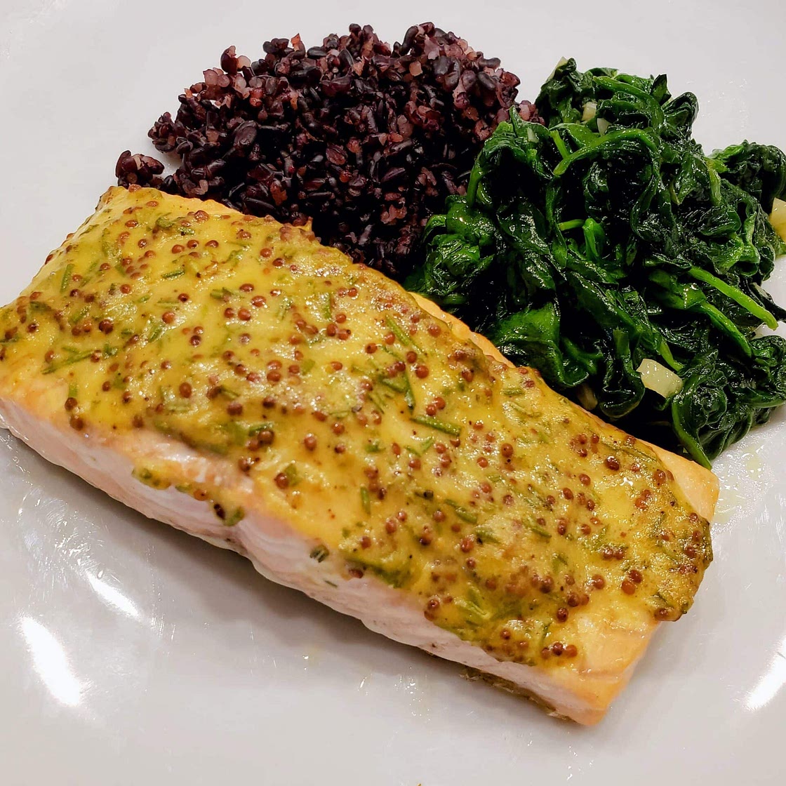 Salmon with mustard and rosemary glaze