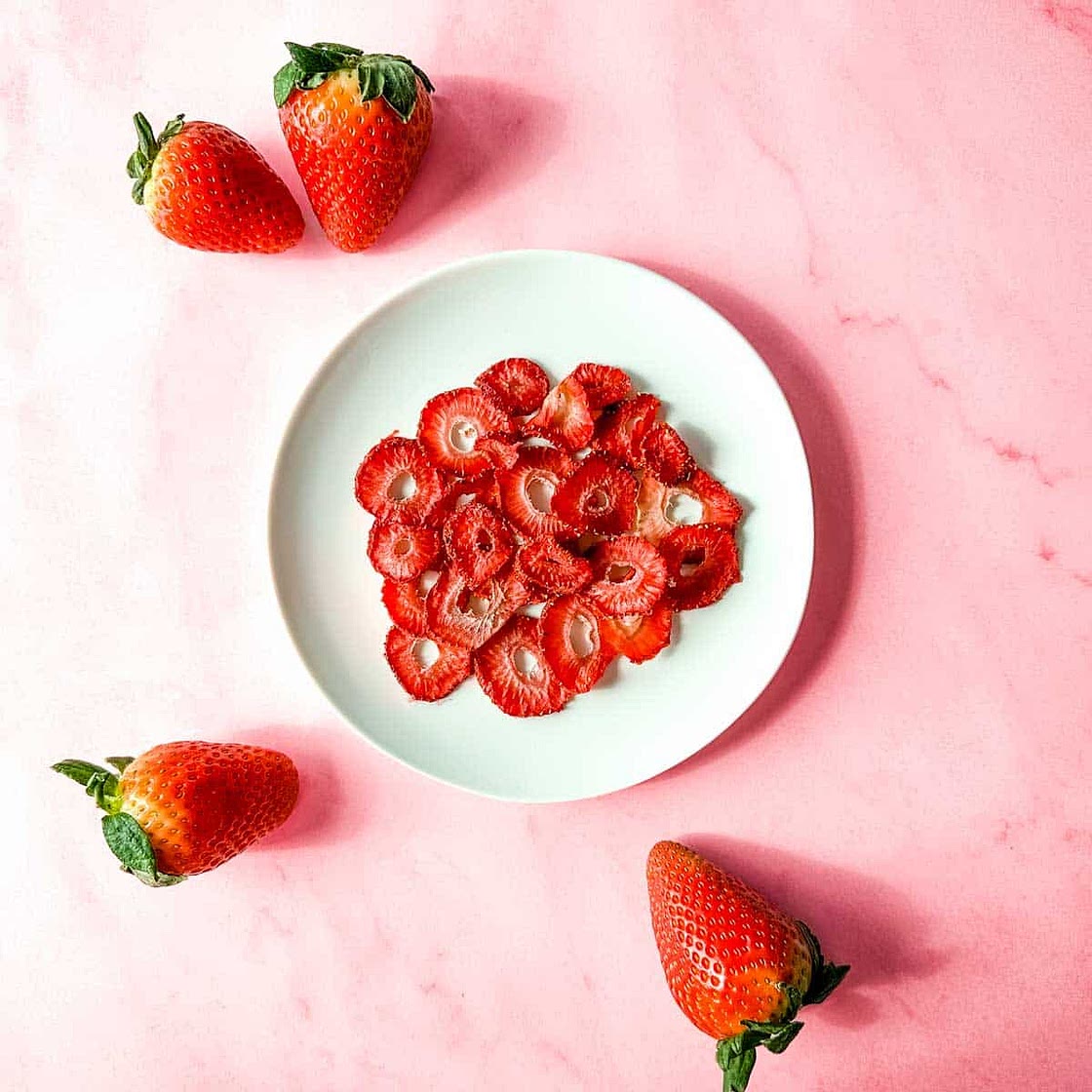 Air Fryer Dehydrated Strawberries