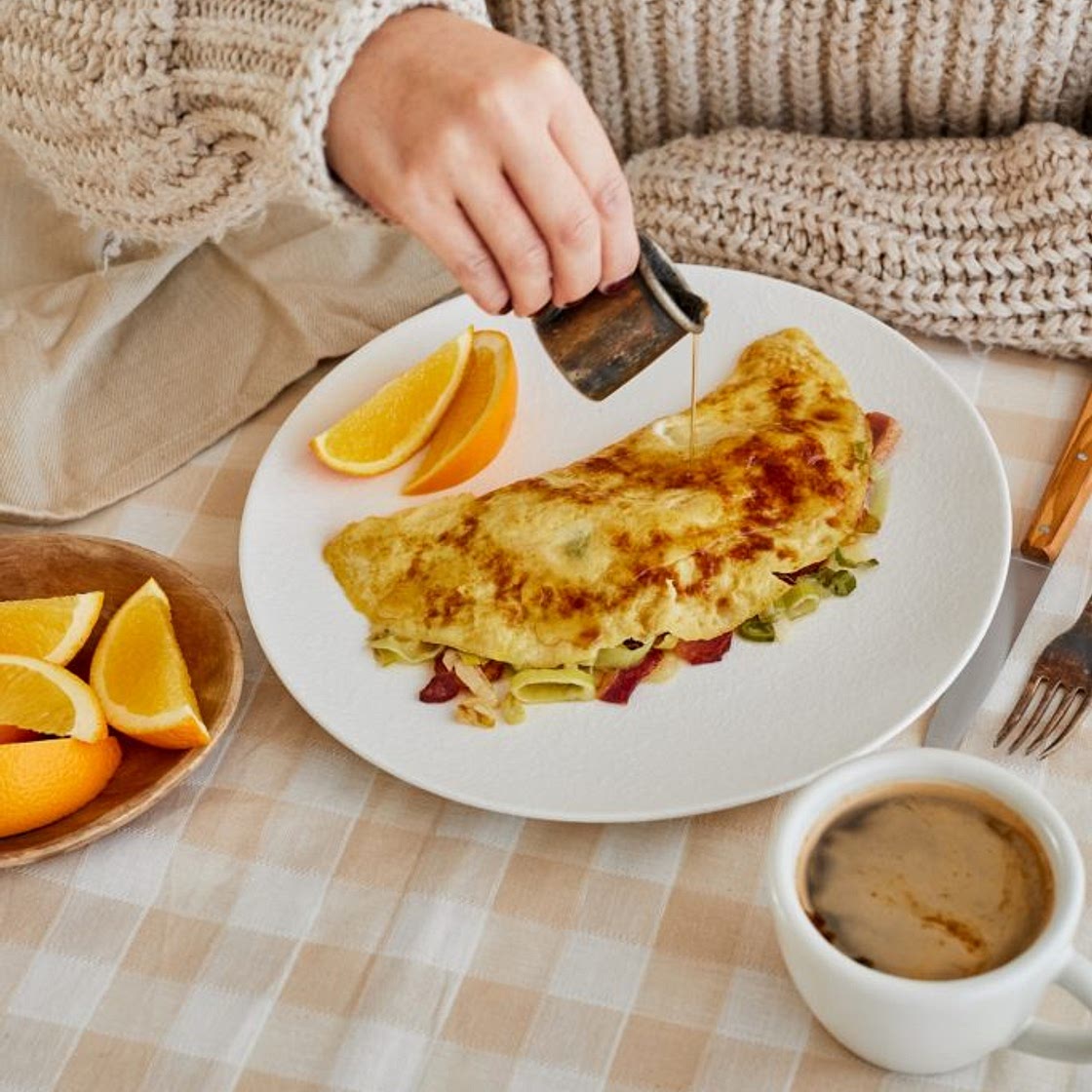 Omelette à l’érable, aux poireaux & au bacon
