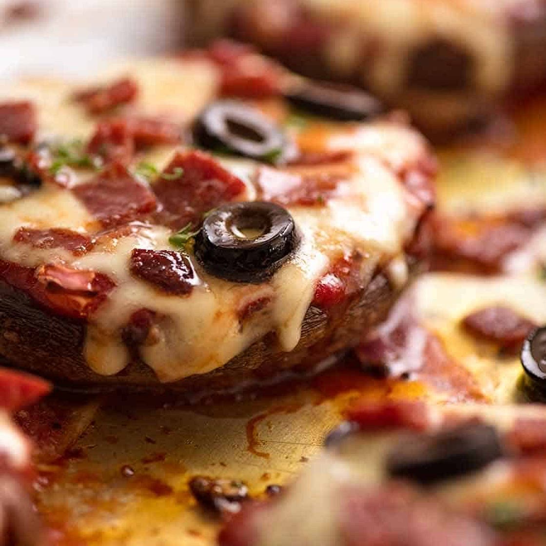 Pizza Stuffed Mushrooms