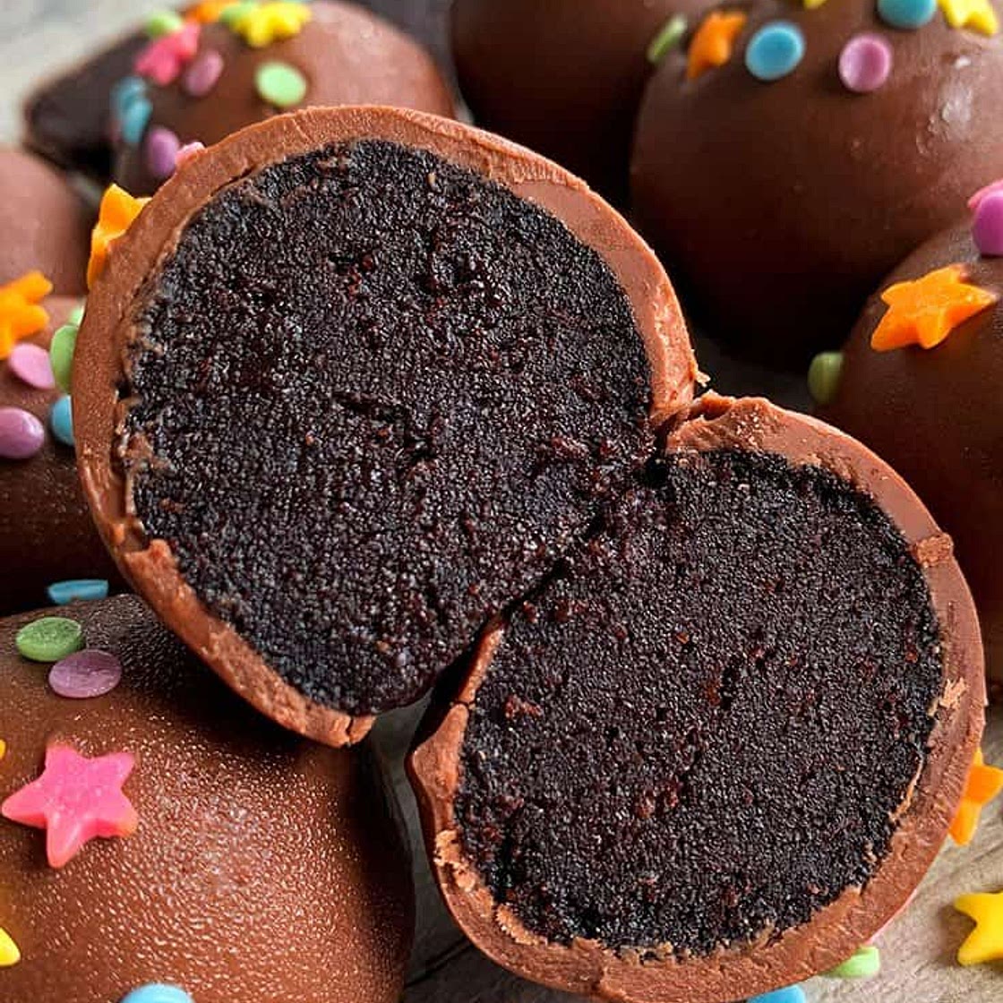 Chocolate Fudge Cake Balls