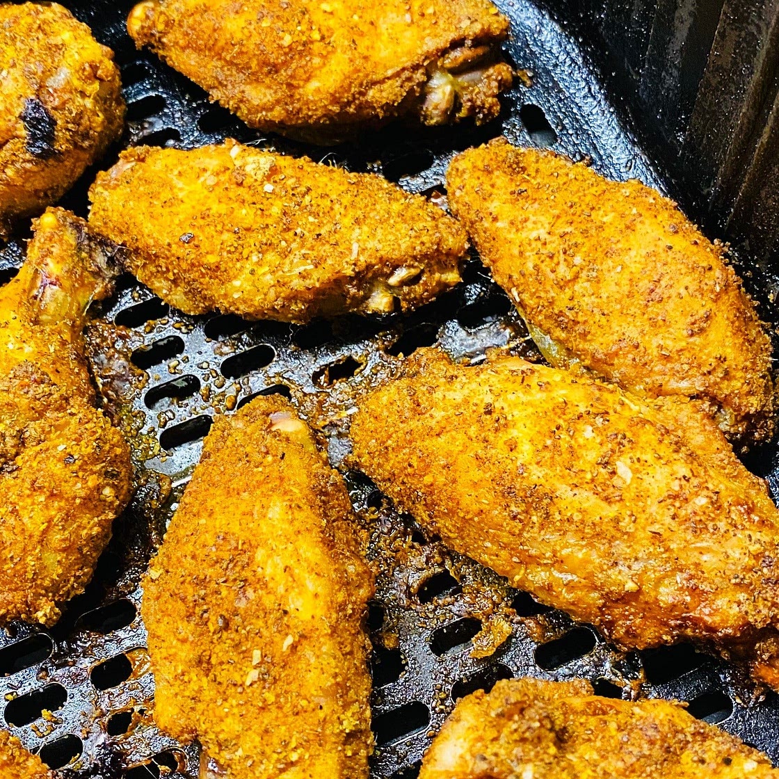 Air Fryer Old Bay Chicken Wings