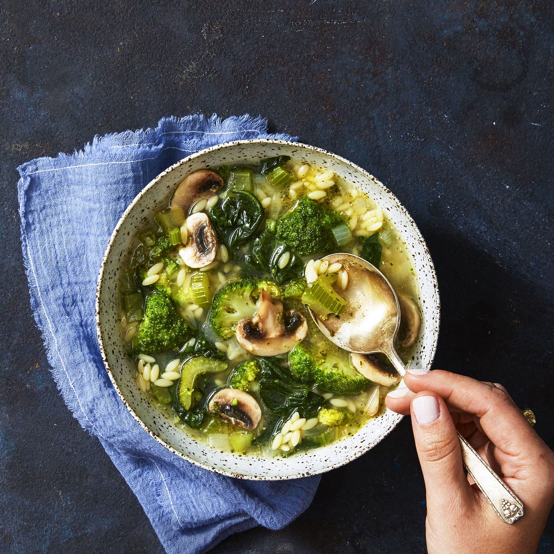 Supergreen Mushroom & Orzo Soup