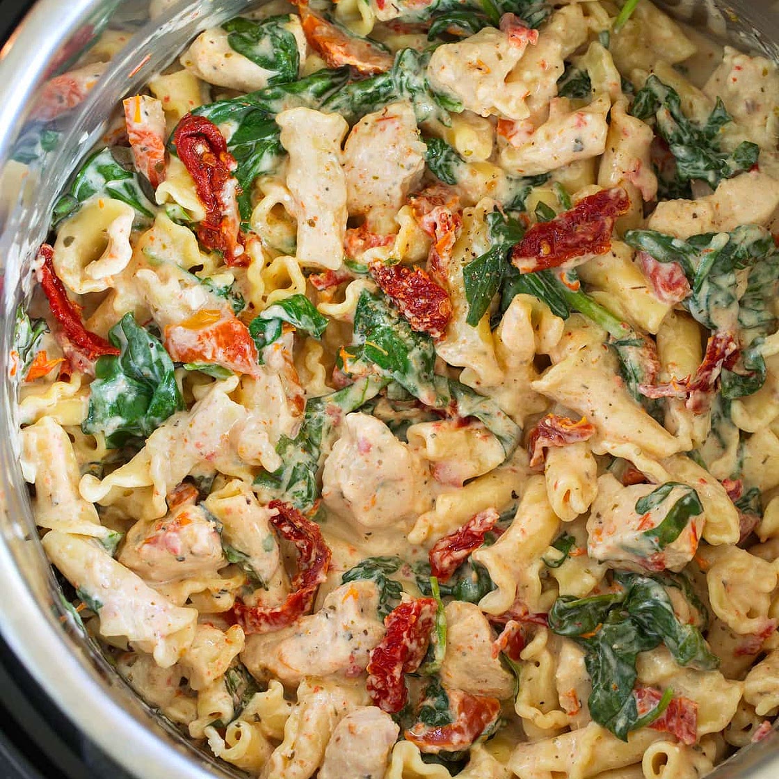 Instant Pot Creamy Tuscan Chicken Pasta