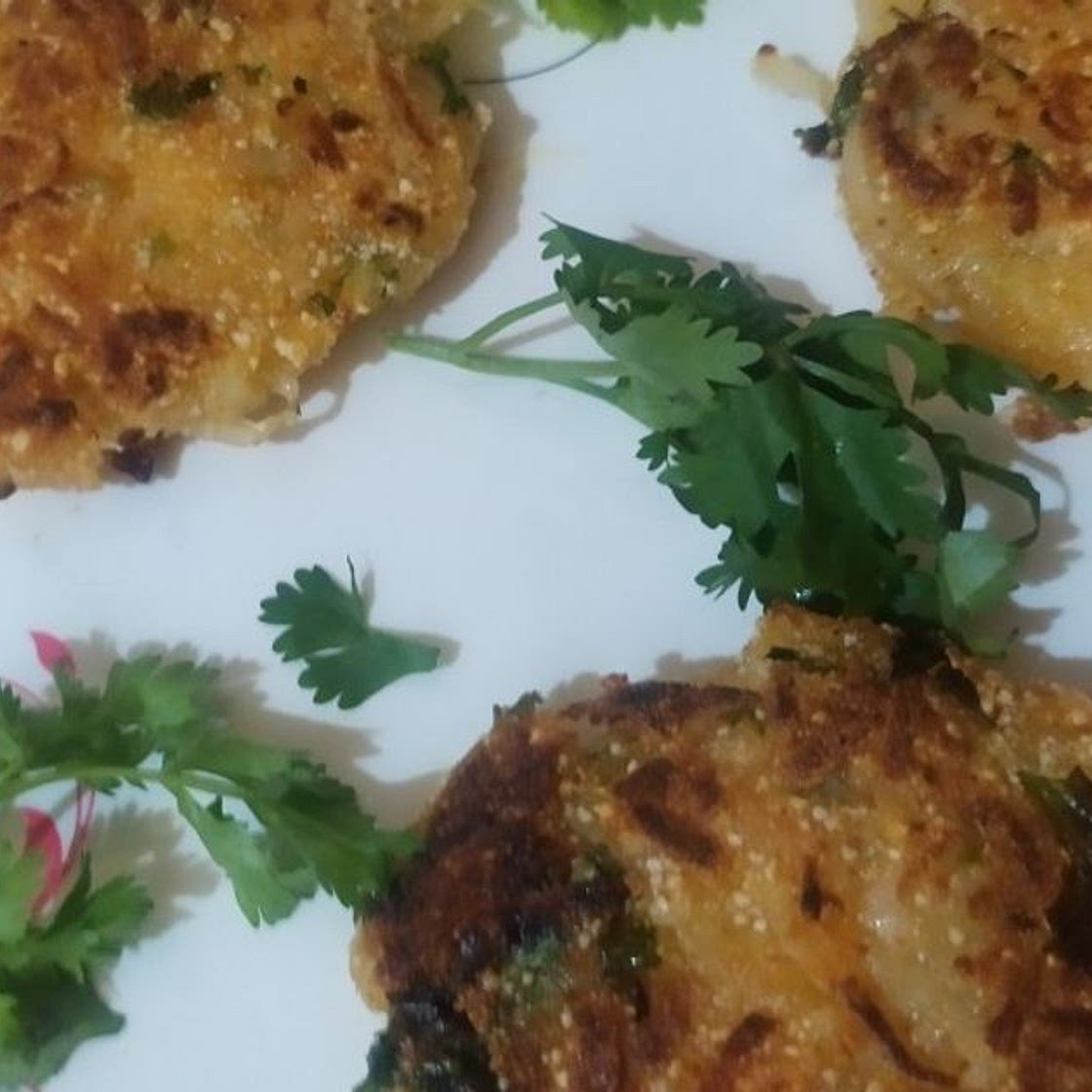 मिनी पोटैटो पैनकेक (Mini potato pancake recipe in Hindi)