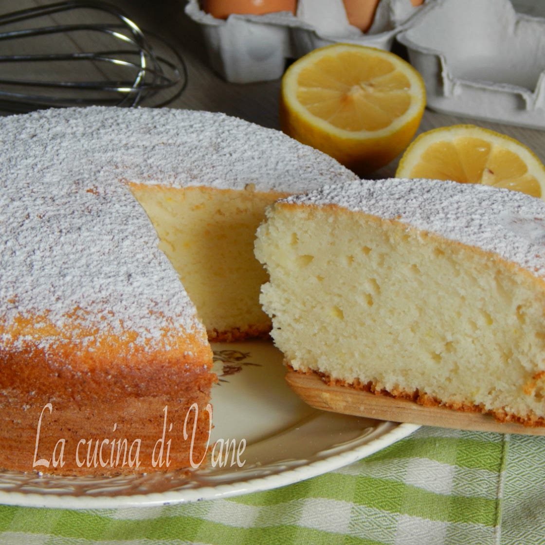 TORTA DI ALBUMI CON RICOTTA E LIMONE