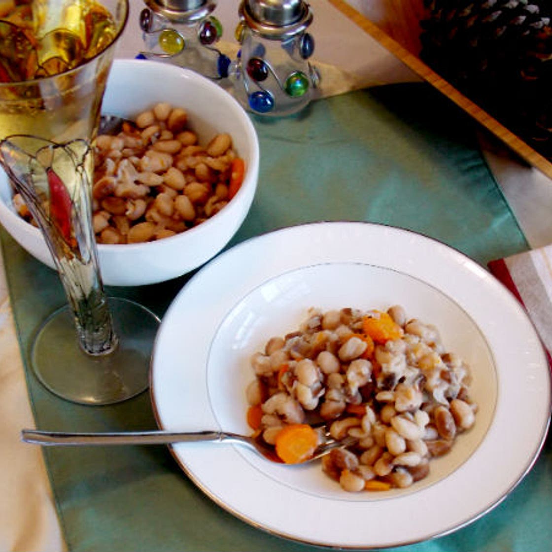 Heirloom Yellow Eyed Peas