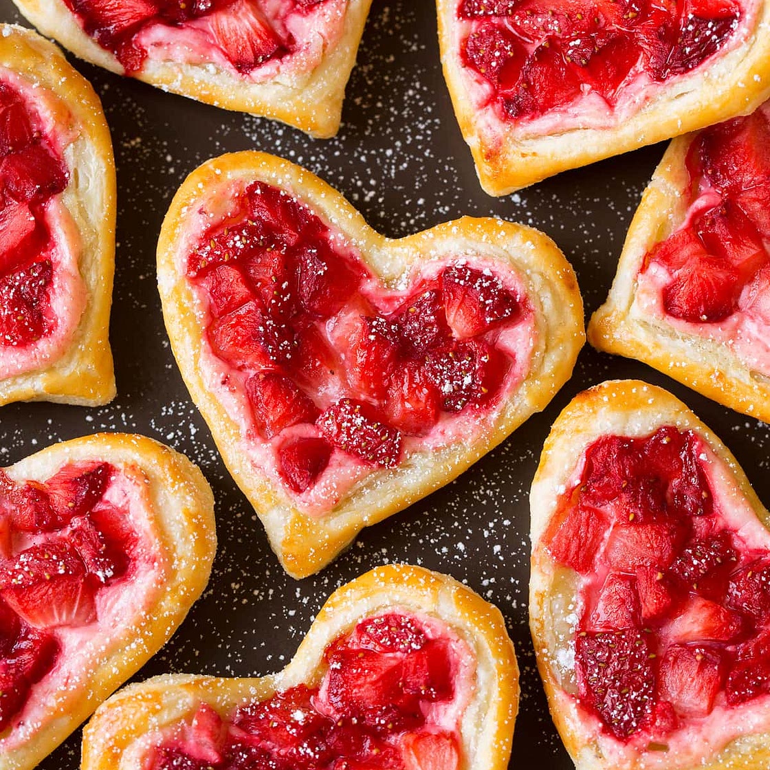 Strawberry Cream Cheese Breakfast Pastries