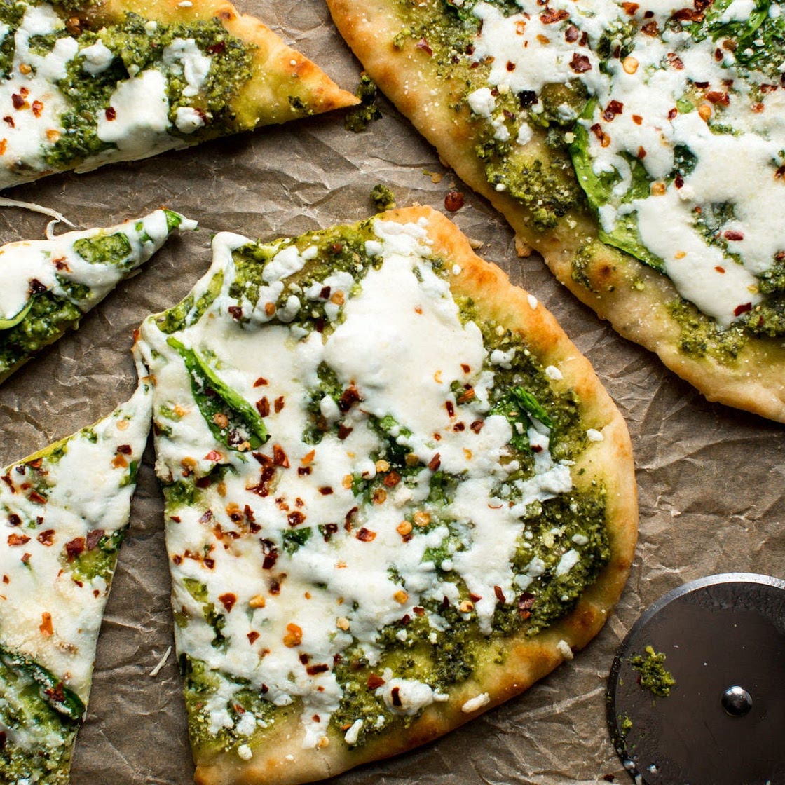 Cheesy Spinach Pesto Flatbread