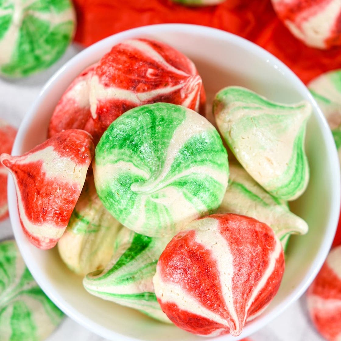 Peppermint Meringue Cookies