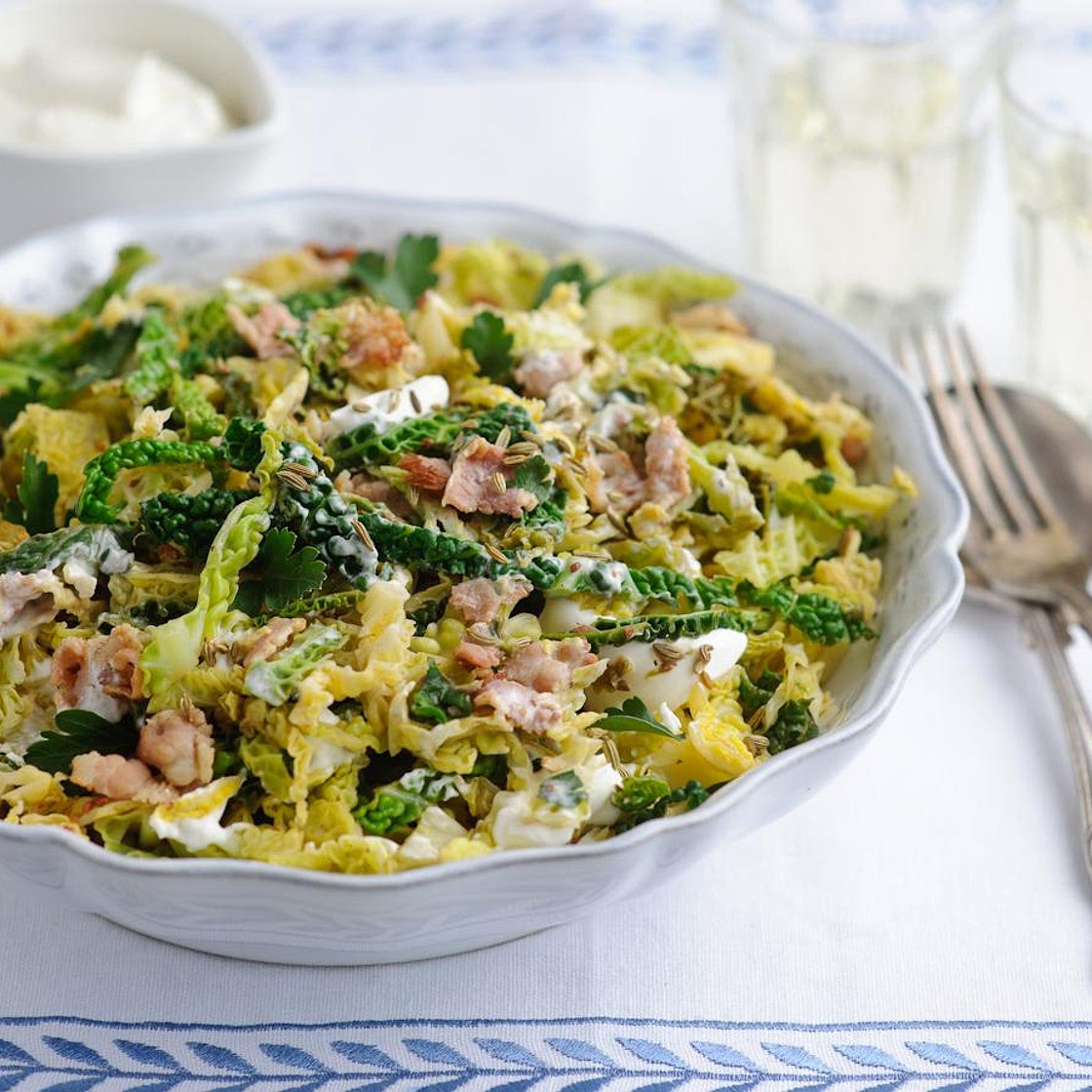 Braised cabbage with bacon