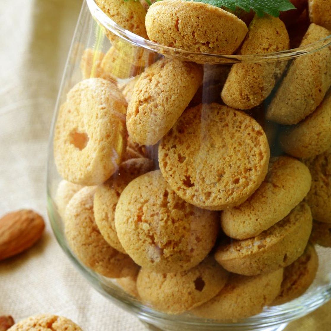 petits macarons à l'amande