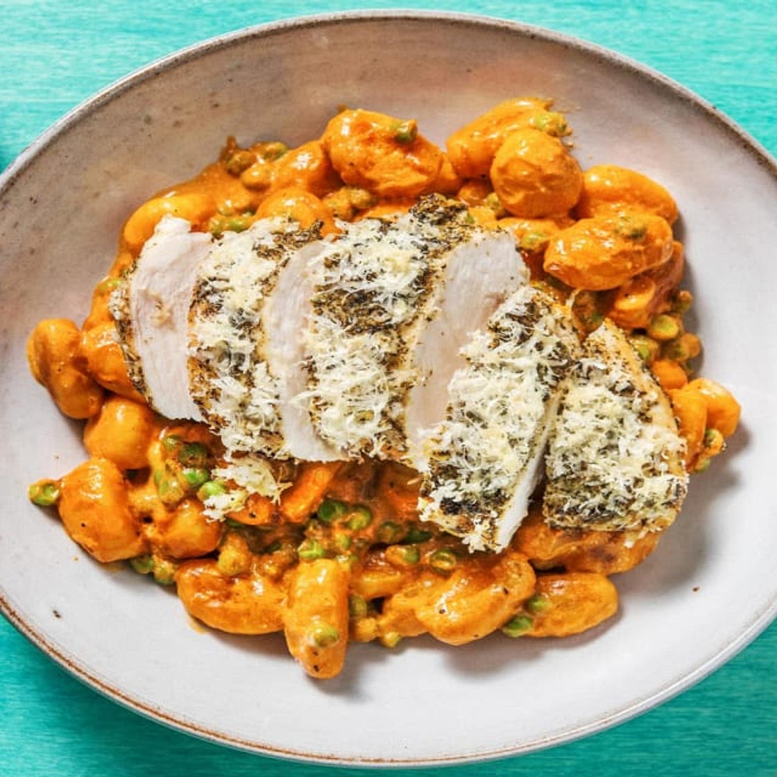 Cheesy Chicken and Gnocchi with Garlic Green Peas