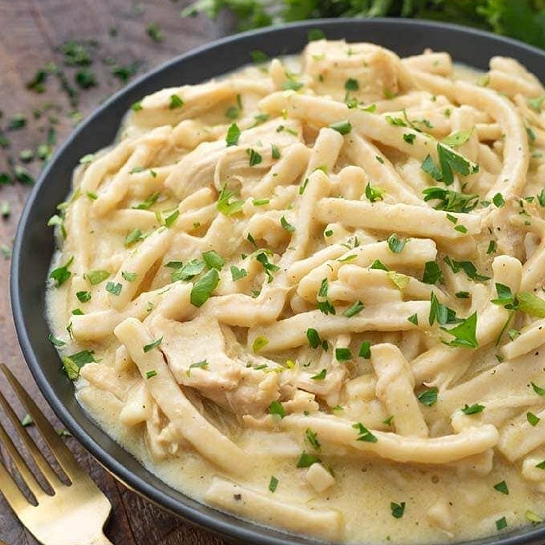 Instant Pot Chicken and Noodles