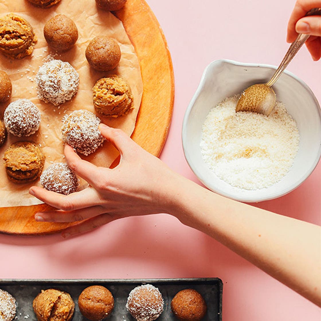 No-Bake Vanilla Cake Bites
