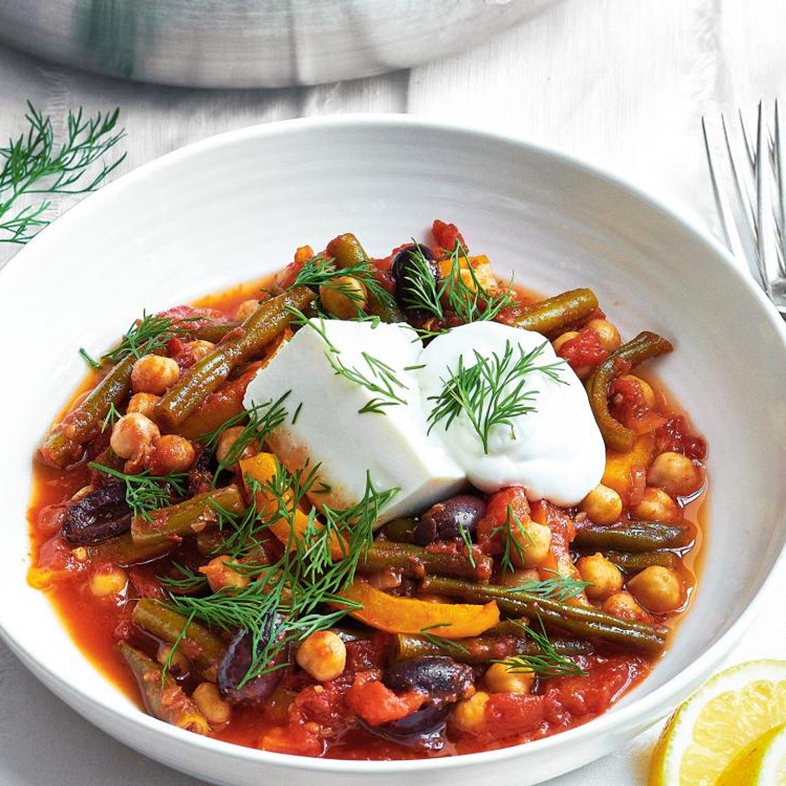 Tofu mou soyeux et légumes confits à la tomate