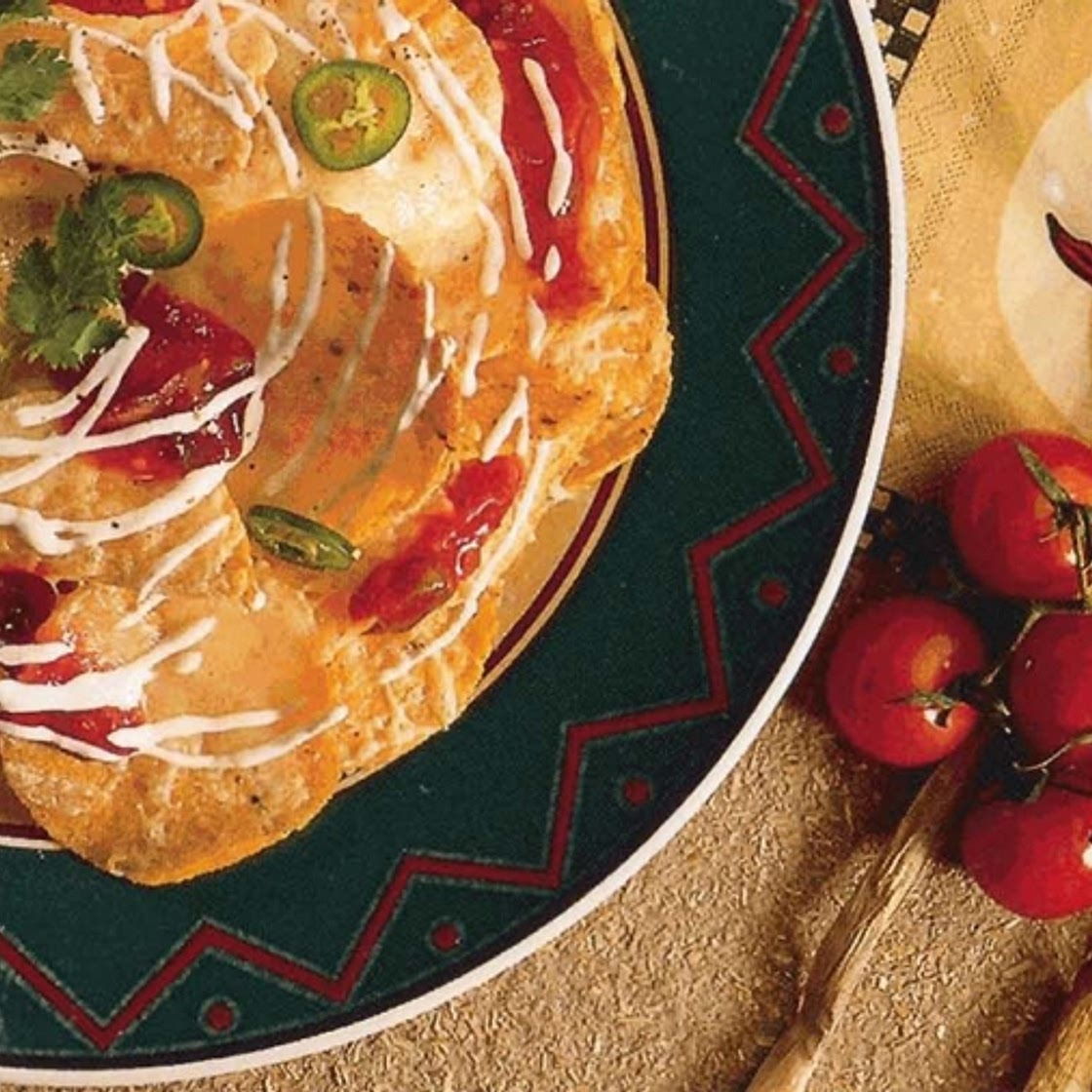 Simple Canadian Cheddar Cheese Nachos