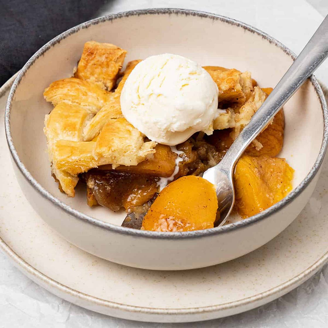 Peach Cobbler with Pie Crust