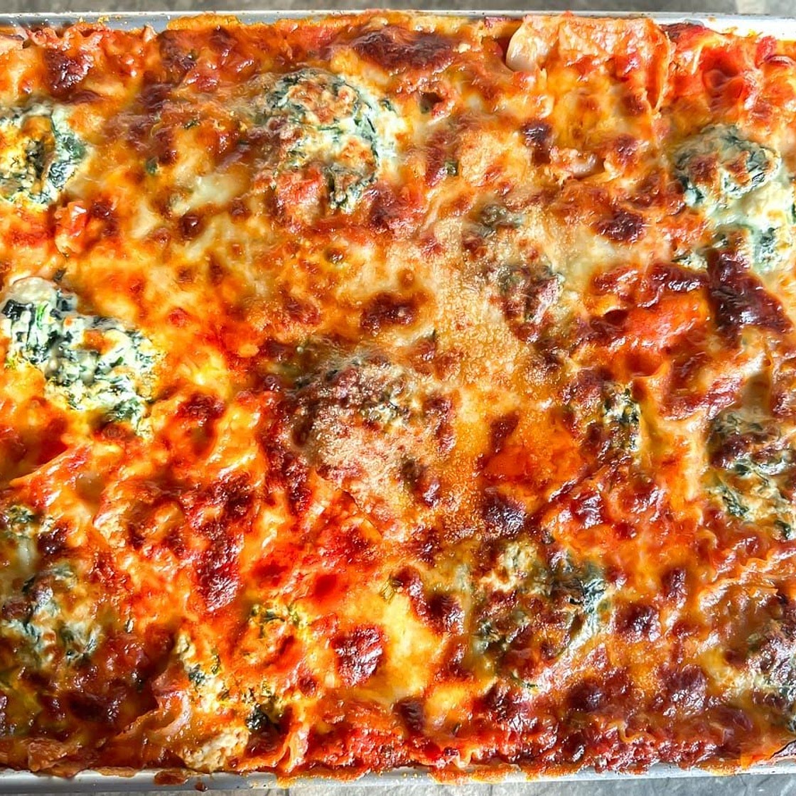 Low FODMAP Sheet Pan Lasagna with Spicy Sausage & Spinach