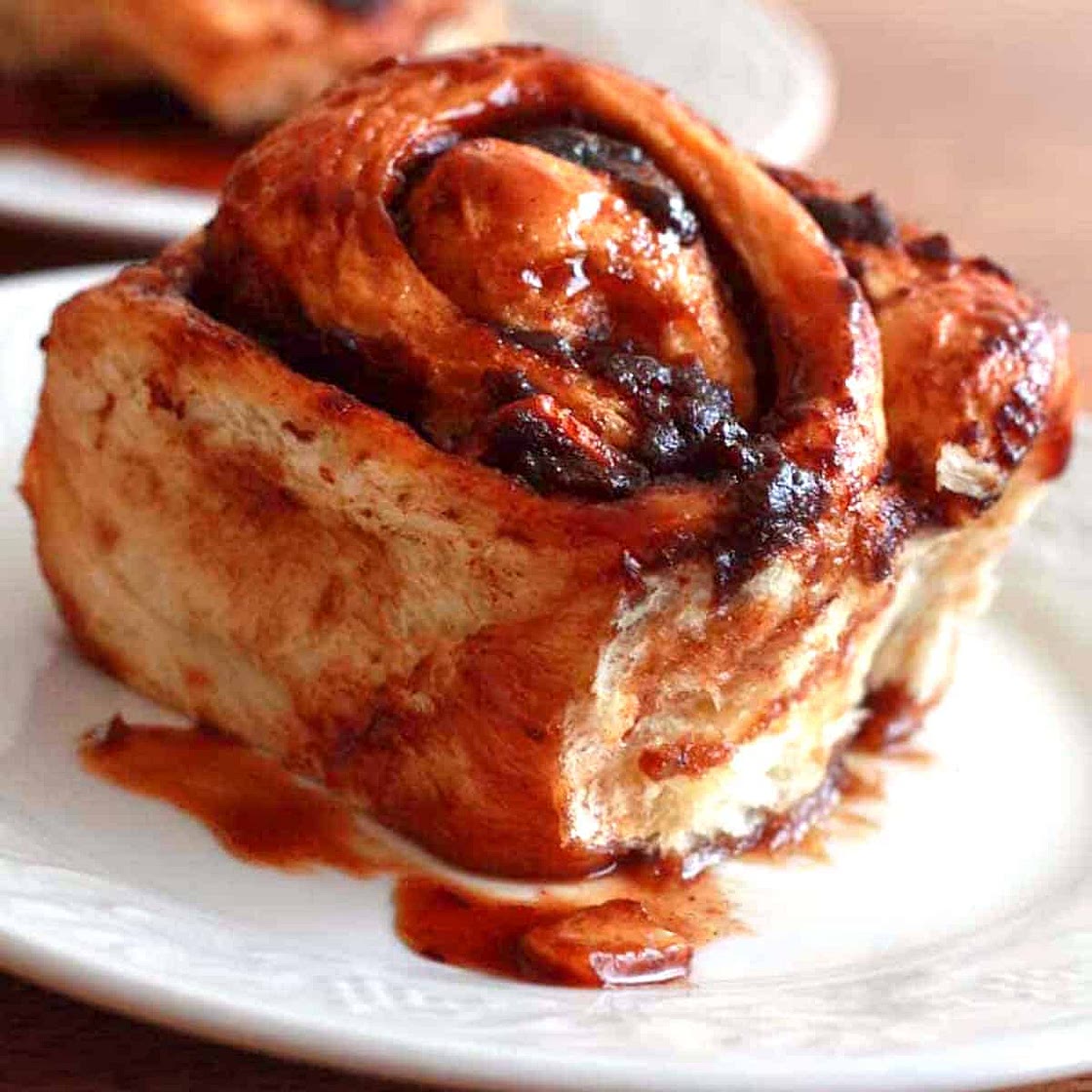Apple Butter Cinnamon Rolls