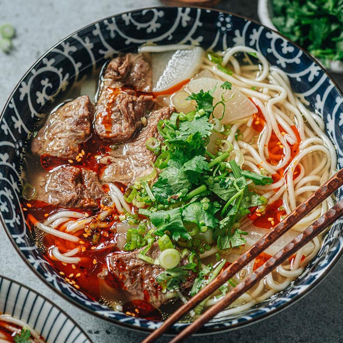 Lanzhou Beef Noodle Soup (兰州拉面)
