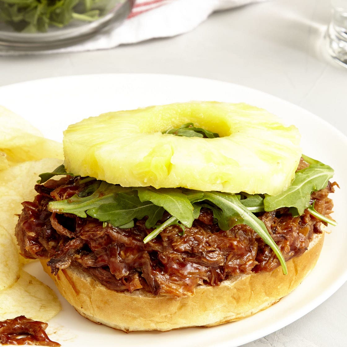 Slow Cooker Hawaiian Pulled Pork Sandwiches
