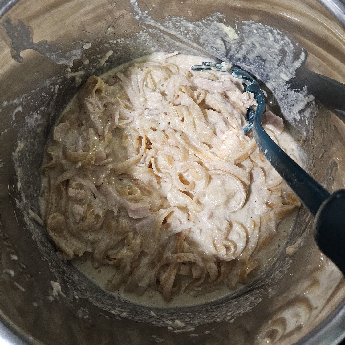 Instant Pot  Chicken Alfredo