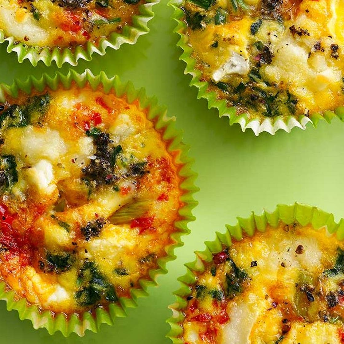 Red pepper and spinach egg muffins