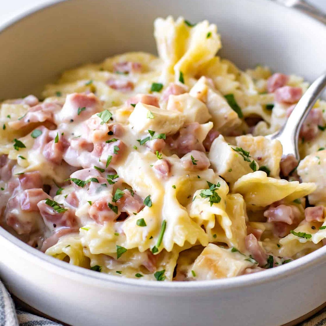 Chicken Cordon Bleu Pasta