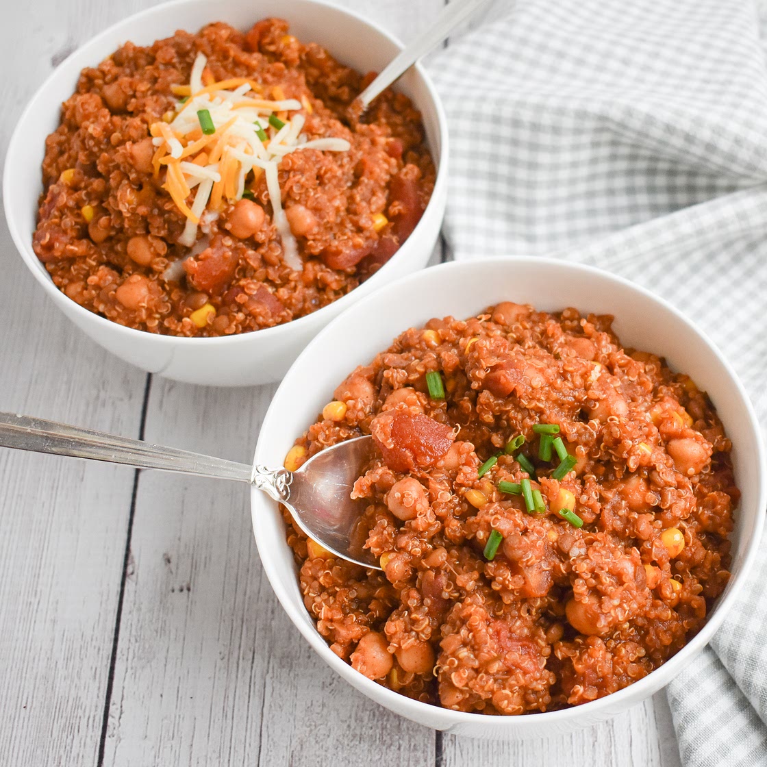 Low-FODMAP Slow-Cooker Meatless Chili with Quinoa; Gluten-free, Vegan