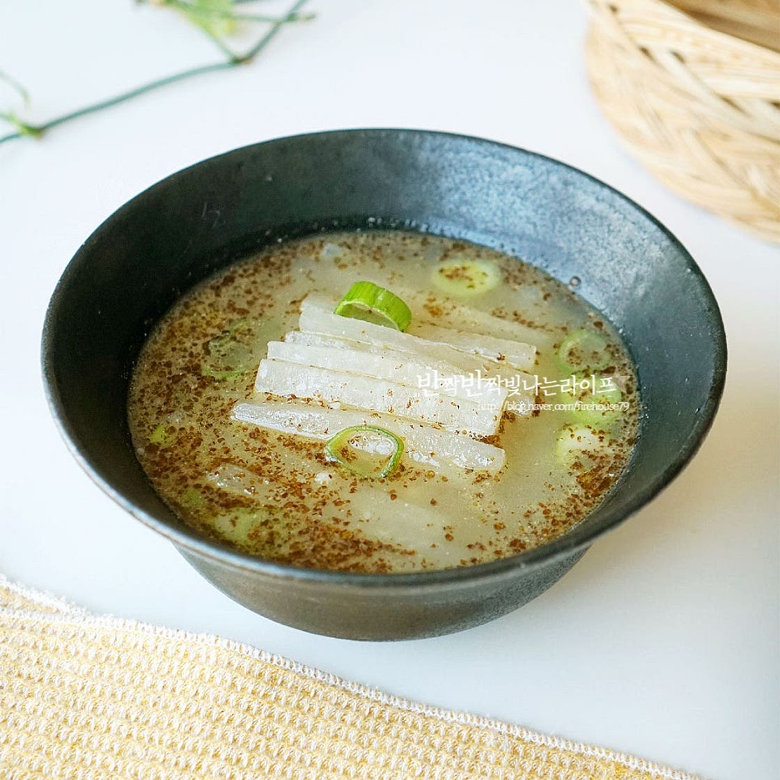 무국끓이기 들깨무국 무우국 들깨가루 요리 들깨무채국