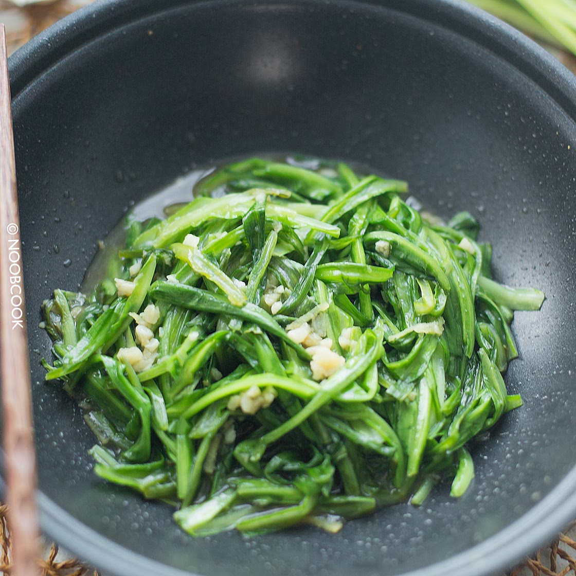 Stir-fry Royale Chives (Qing Long Cai) Recipe